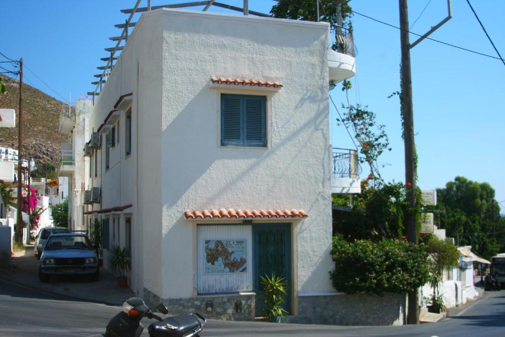 George Apartments Λιβάδια Εξωτερικό φωτογραφία